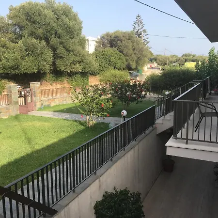 Apartment Menagias *
